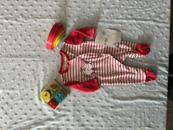 pyjama grenouillère en velours blanc rayé rouge 6 mois ouverture devant u tout petits