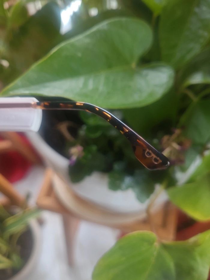 Lunette de soleil - photo numéro 4