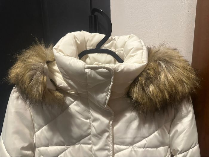 Doudoune Zara blanc cassé avec fourrure amovible - photo numéro 2