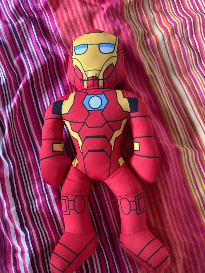Peluche Marvel