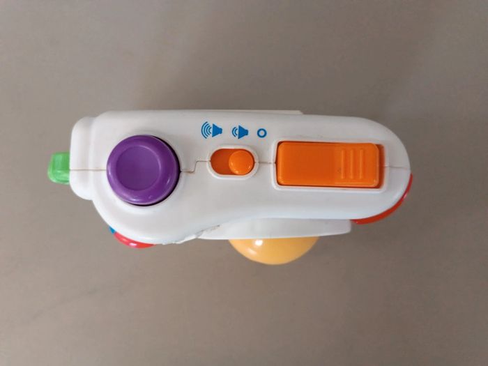 Jouet d'éveil appareil photo Fisher Price - photo numéro 2