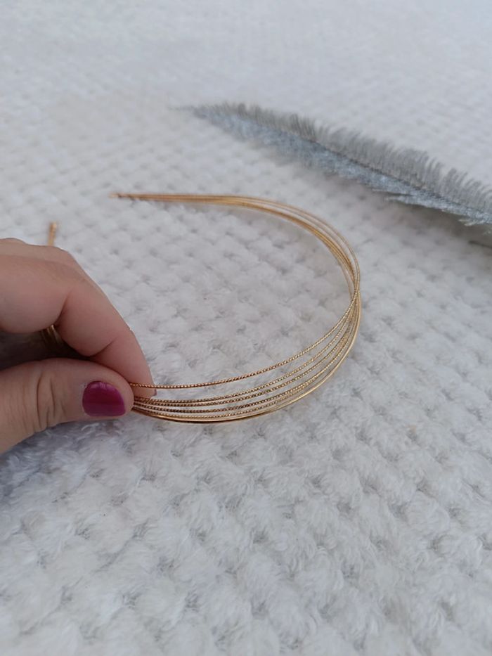 🔸 Serre tête doré à 6 brins - Fille🔸 - photo numéro 3