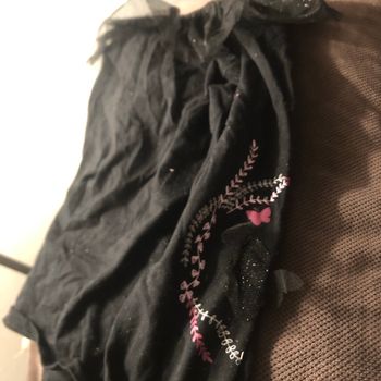 T shirt noir avec col