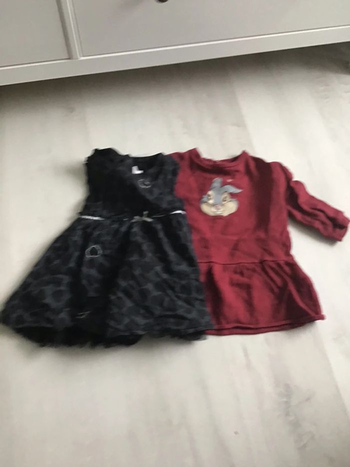 Lot 2 robes