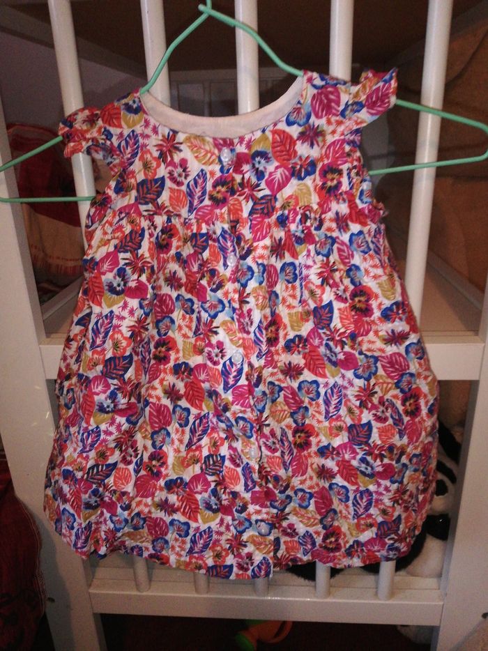 Robe fleurie 12 mois bébé fille - photo numéro 2