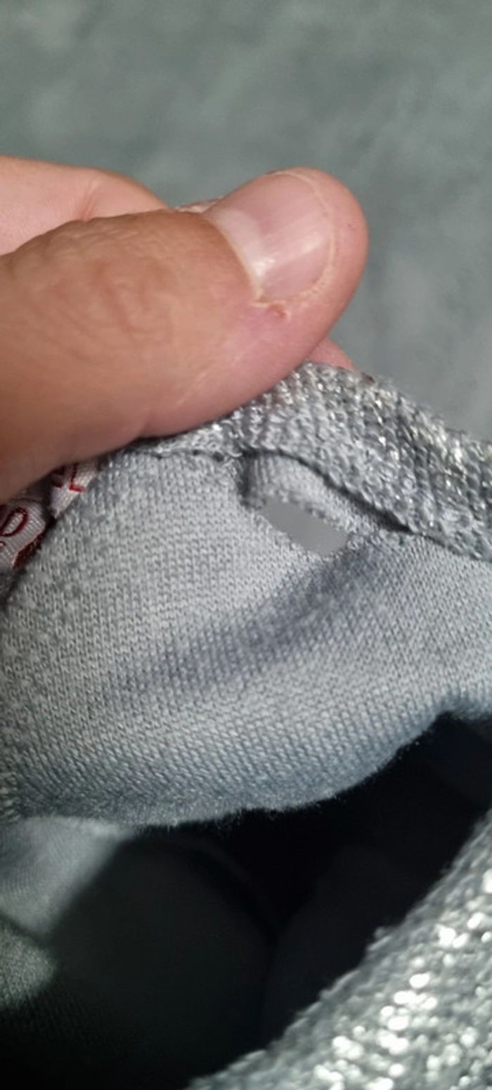 Sweat gris pailleté 10 ans - photo numéro 4