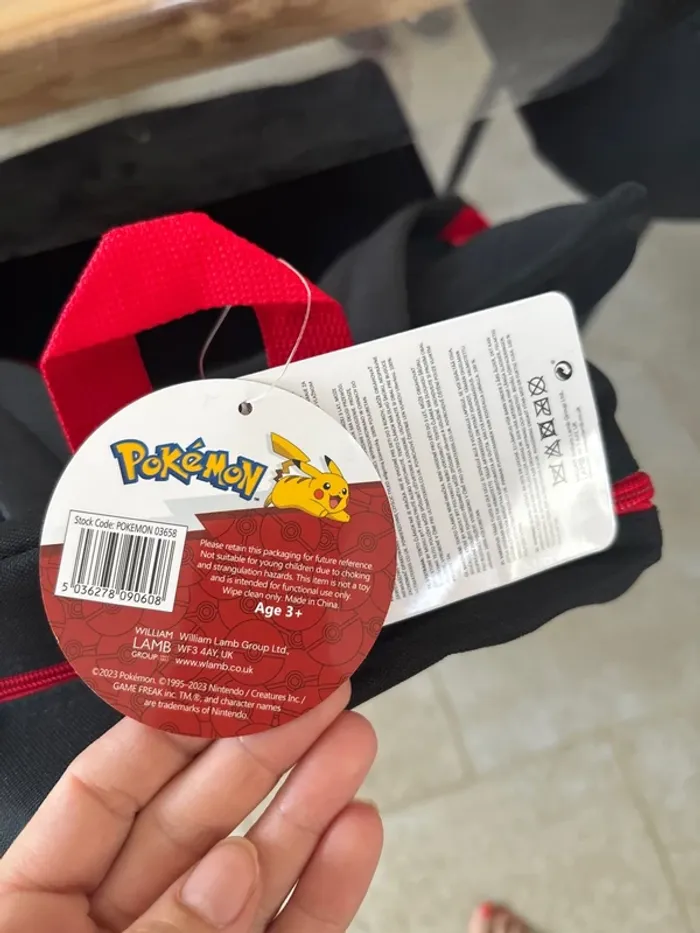 Petit Sac à dos Pokémon pikachu - photo numéro 2