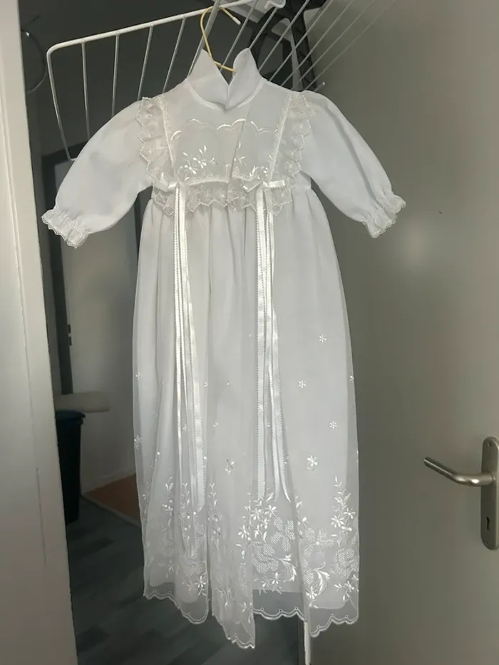 Robes de baptême