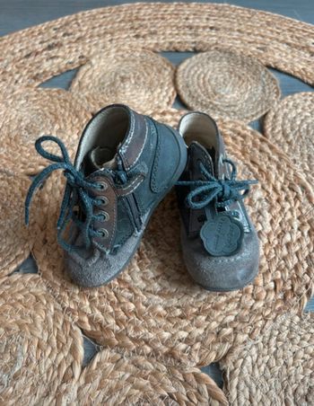 Chaussures Kickers pointure 23