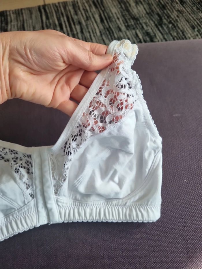Soutien gorge neuf ouverture sur le devant - photo numéro 2