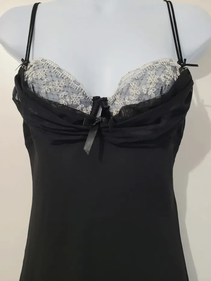 Nuisette avec soutien gorge intégrer - photo numéro 2