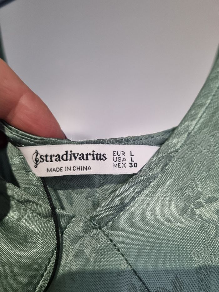 Robe en satin - photo numéro 6