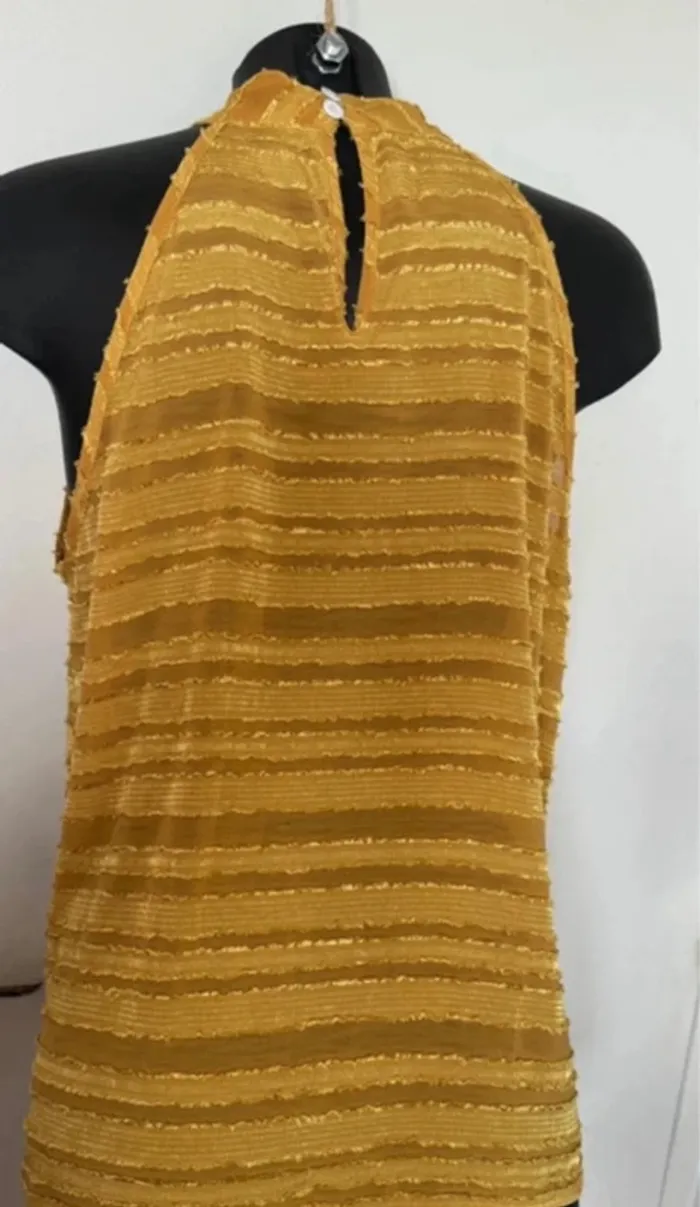 Joli top jaune et doré taille 40 - photo numéro 3