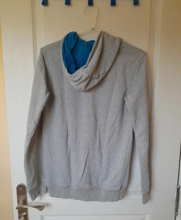 Sweat zippé - photo numéro 2