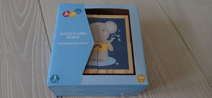 Puzzle 4 cubes en bois