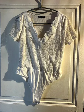 Body blanc dentelle shein taille L