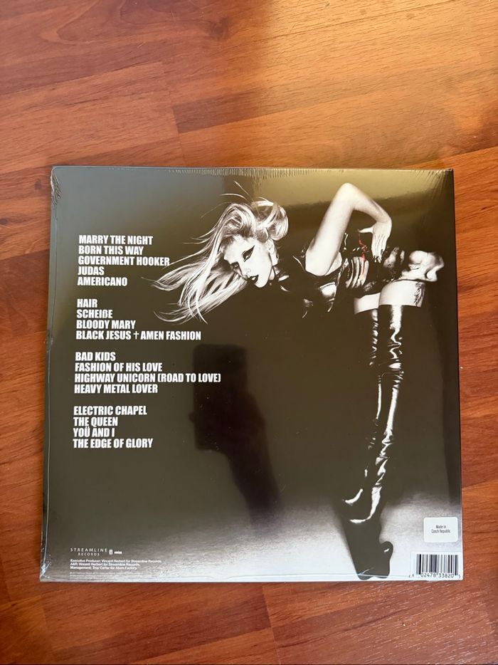 Born this Way Lady Gaga - Vinyle rouge édition limitée NEUF sous blister - photo numéro 2