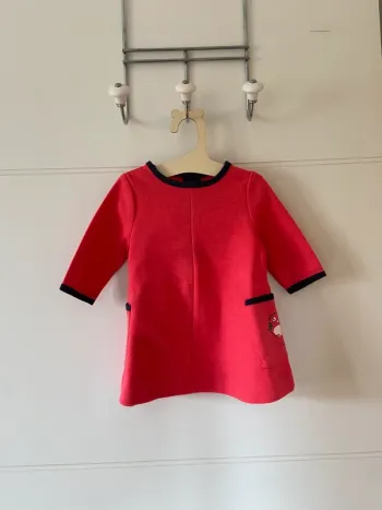 Jolie robe manches longues