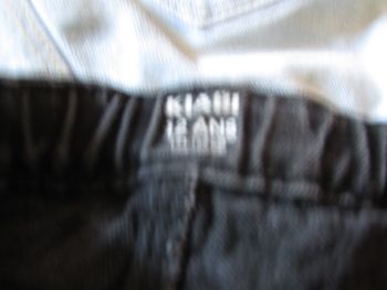lot de 2 short  en jean  fillette  12 ans  (1 noir et 1 bleu ciel