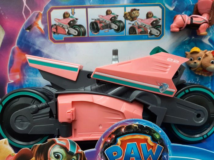 Moto liberty et sa moto transformable paw patrol - photo numéro 4