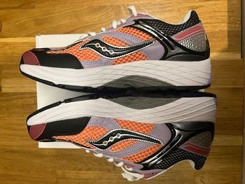 Saucony pro grid omni 9 rose/violet 42