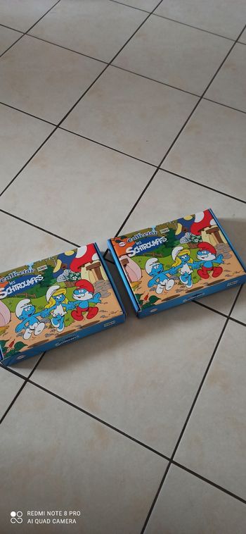 Lot de  2 boîtes collector schtroumpfs