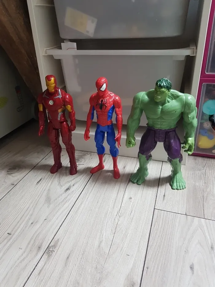 Lot de 3 figurines Marvel Iron Man, Spider Man et Hulk