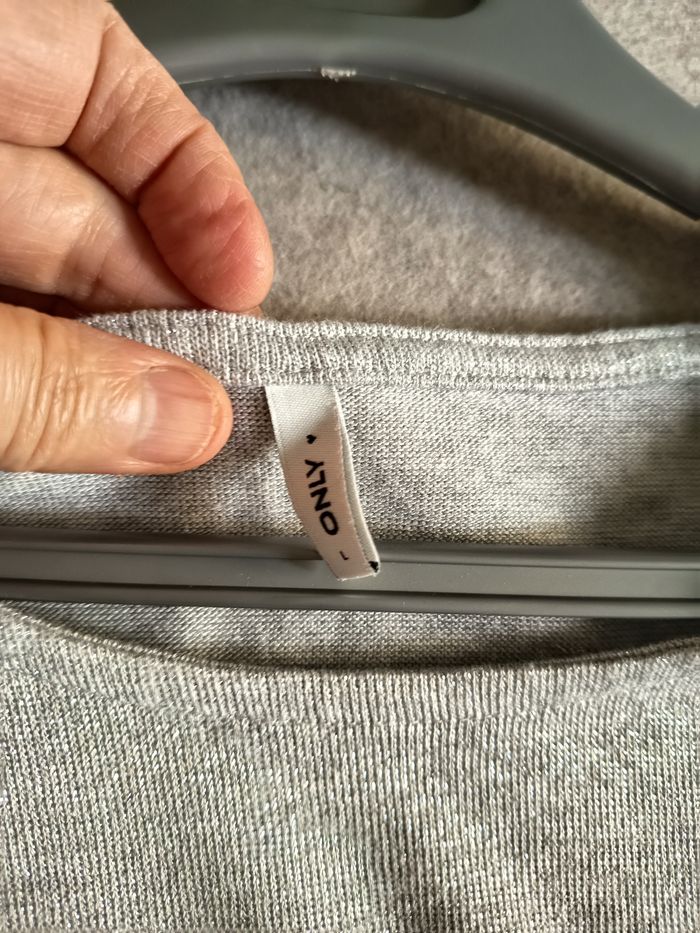 Haut gris pailleté only - photo numéro 3