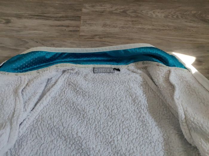 Manteau veste fausse fourrure Roxy taille S - photo numéro 9