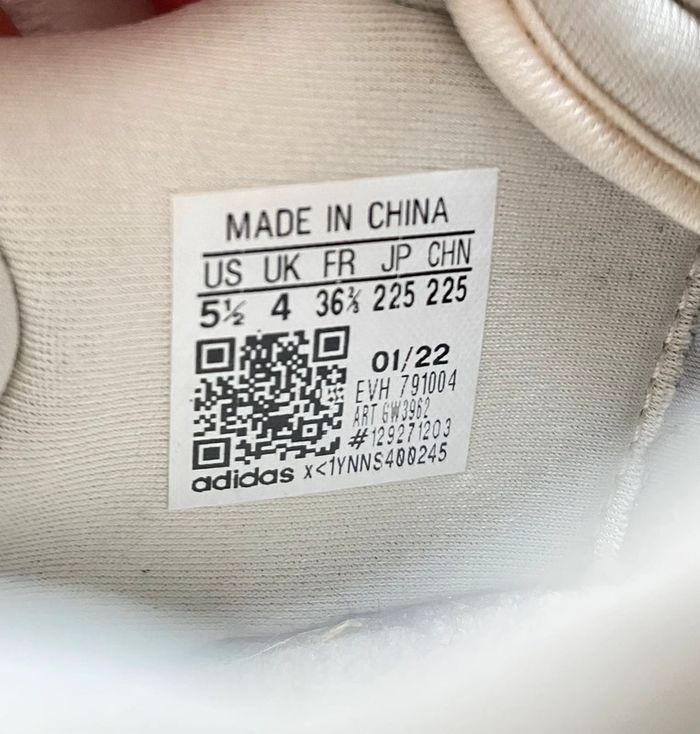 Baskets Adidas Ozweego Nude Pointure 36,5 - photo numéro 10