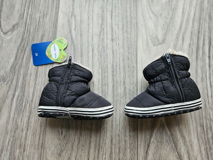 Bottes fourrées bébé - photo numéro 2