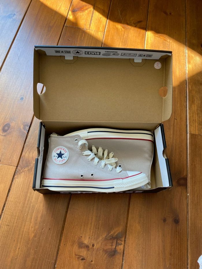 Converse Chuck Taylor 41 beige - photo numéro 2