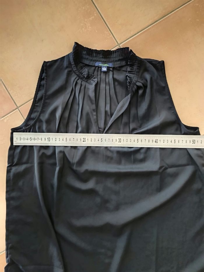 Chemise/Tunique noire sans manche - photo numéro 7