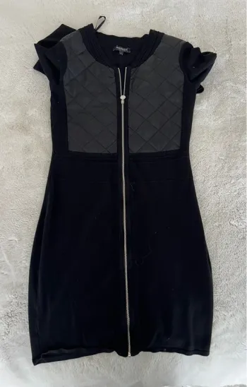 Robe noire taille L Morgan
