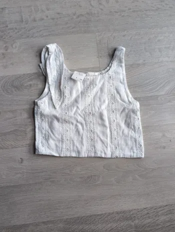 Croc top