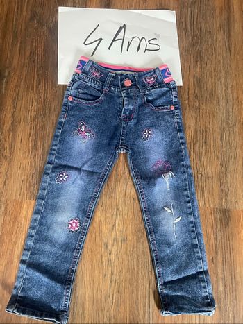 Jeans  bleu et rose papillons et fleurs