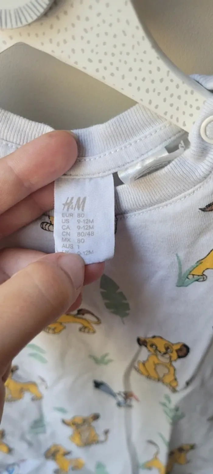 T-shirt Le Roi Lion H&M 1an - photo numéro 2