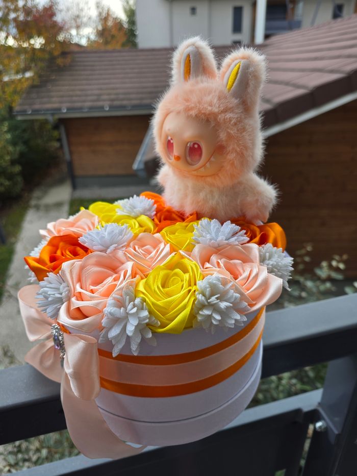 Box Roses Éternelles et sa Peluche Type Lububu, Lafufu - photo numéro 2