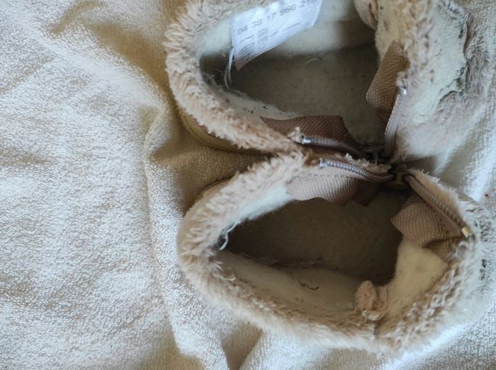 Chausson taille 18 - photo numéro 2