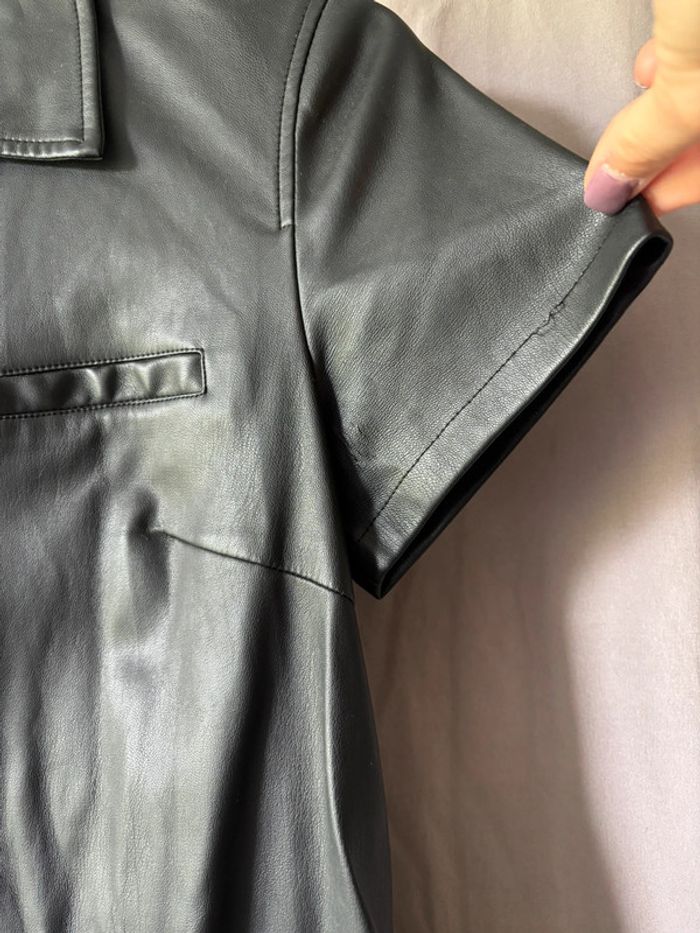 Robe chemise en effet cuir avec ceinture - photo numéro 4