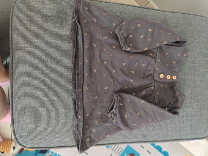 robe grise avec motif