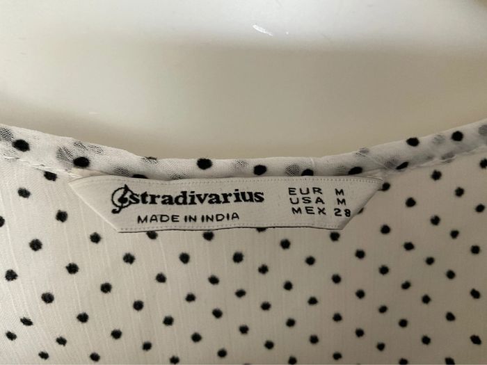 Blouse blanche et noir Stradivarius - photo numéro 2