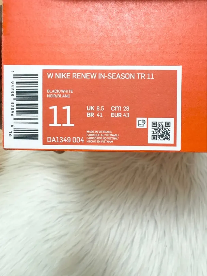 Nike Renew In-Season TR 11 – Taille 43 – noir/blanc – Neuf avec étiquette - photo numéro 12