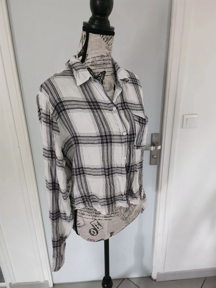 Ravissante chemise à carreaux Noirs et Blanc de taille 42