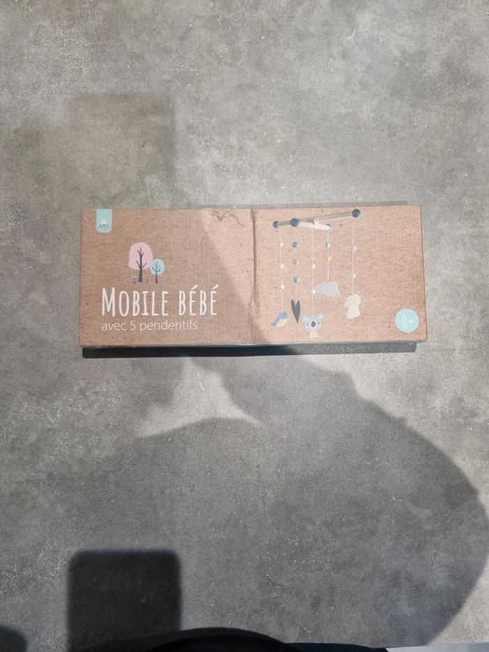 Mobile bébé