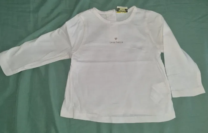 Tee-shirt manches longues taille 9 mois