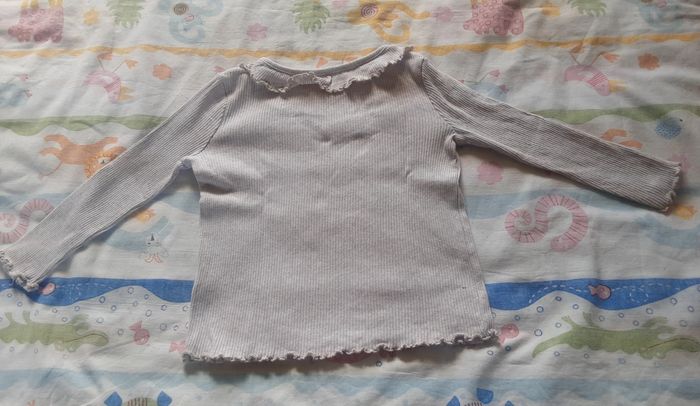 Thee shirt fille 5ans - photo numéro 3