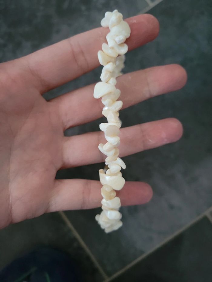 Collier raz de coup en coquillage perle nacré - photo numéro 2