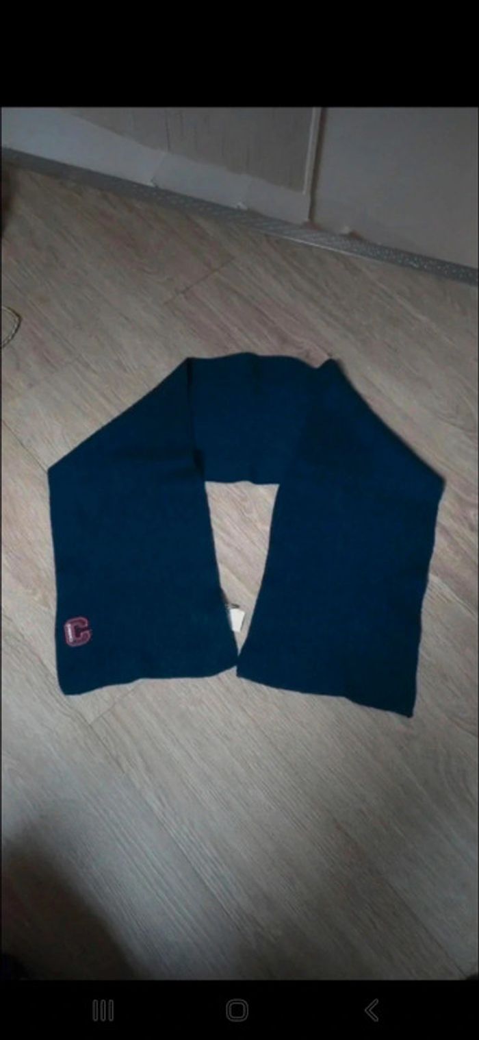 Écharpe bleue marine Creeks 👻