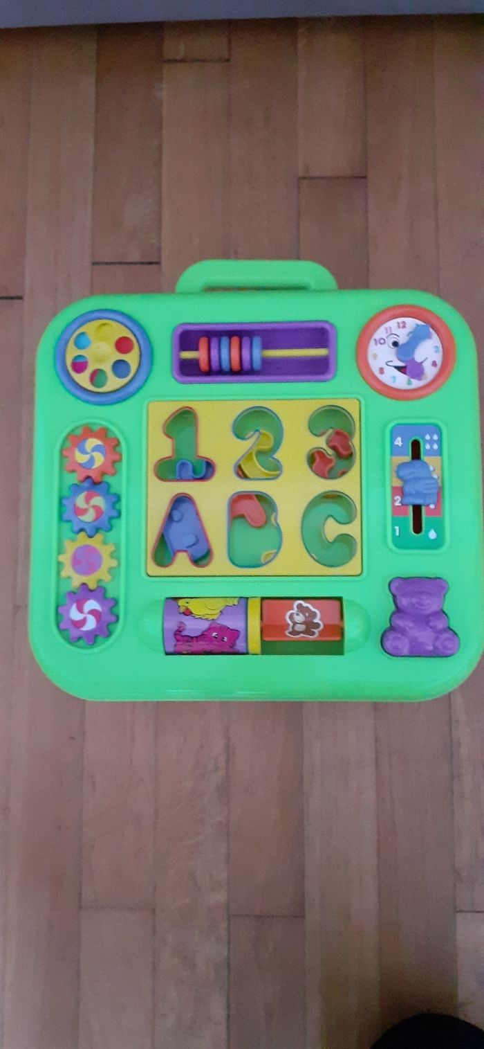 Table d'éveil - photo numéro 2